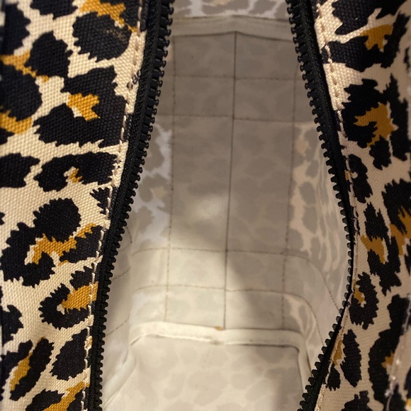 The Marc Jacobs Mini Tote in Leopard- sold out everywhere! AUTHENTIC! RARE! - Picture 4 of 5